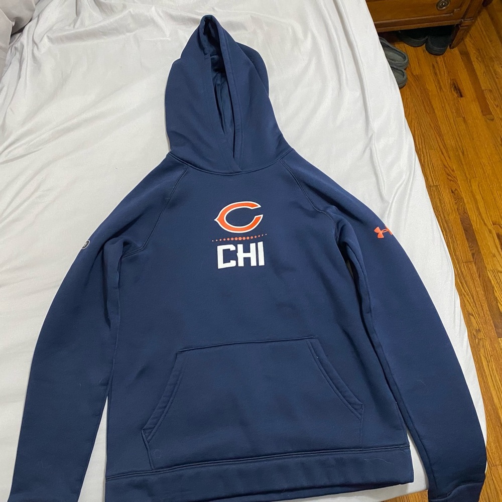 Under Armour Chicago Bears Sweatshirt.